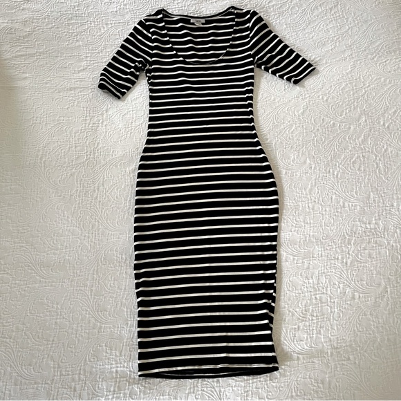 Bar III Women's Striped Sweater Dress Black Size X-Large